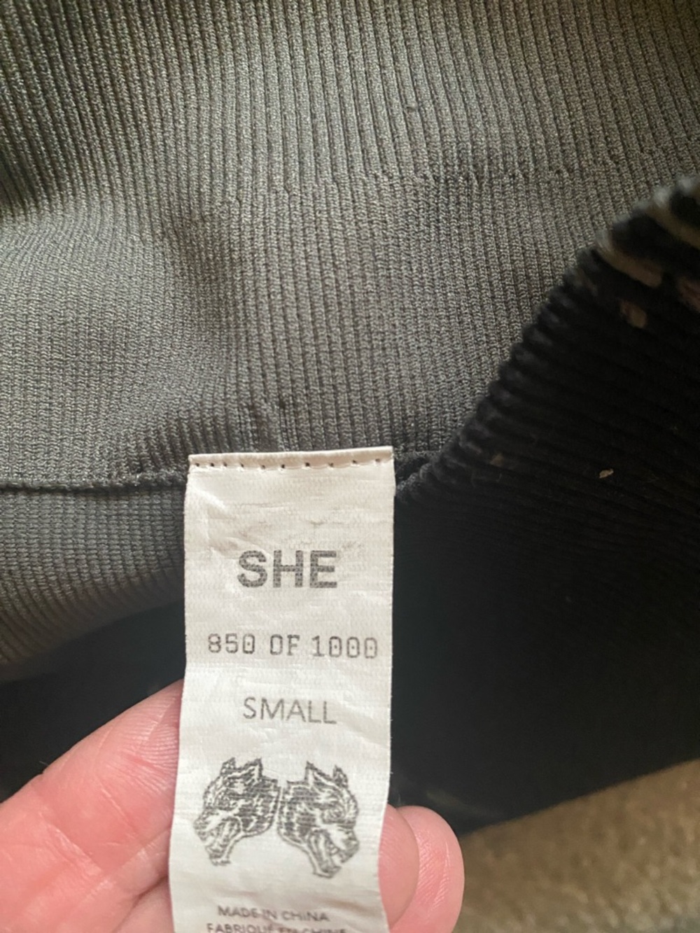 Darc sport size small 2 piece SHE Wolves set - Picture 4 of 8